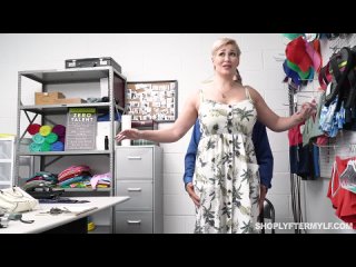 rayan kili byla trahnuta v jopu ohrannikom 720p